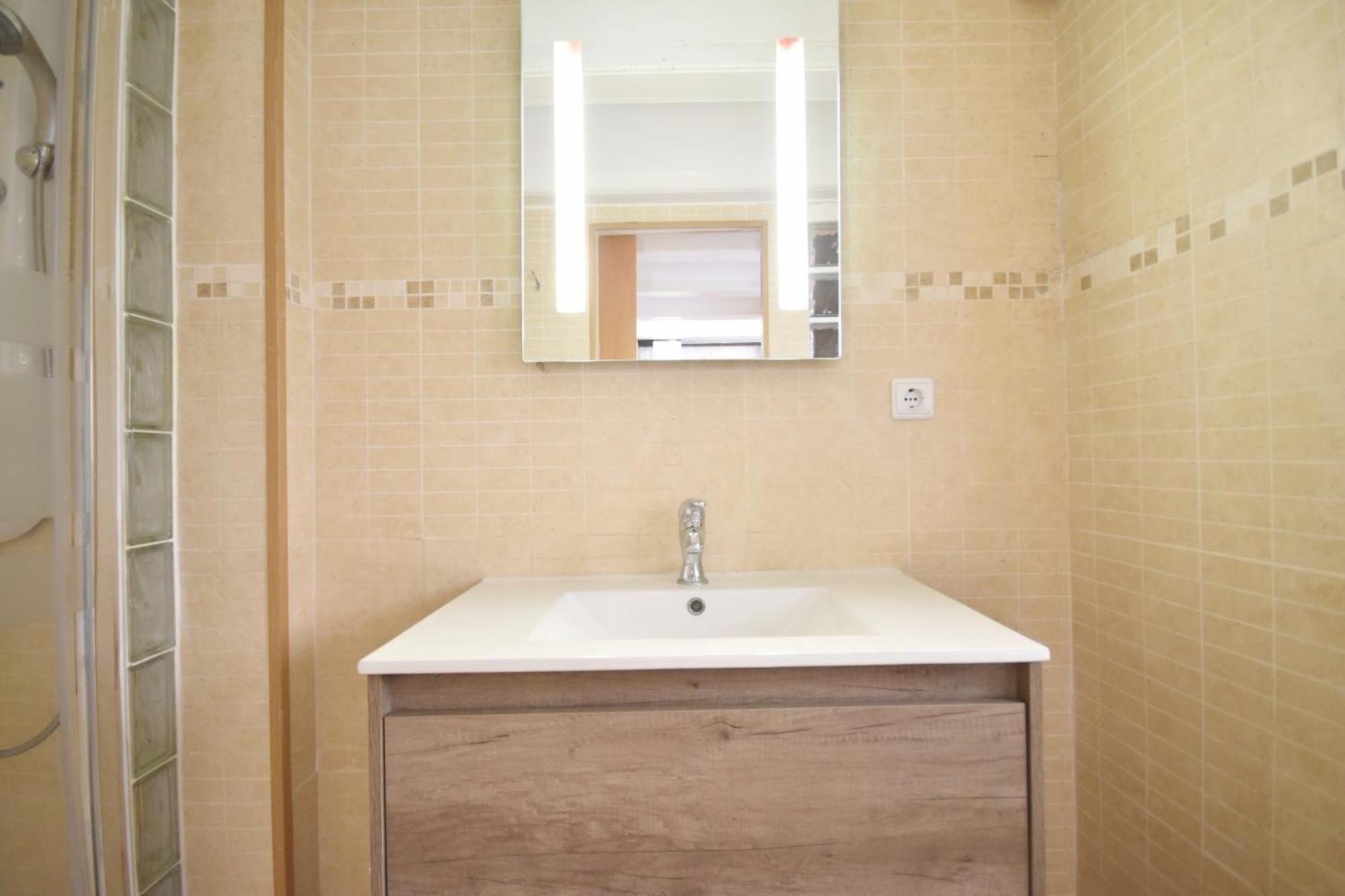 Centrico Apartamento Al Lado De Torres De Quart Valencia Exterior foto